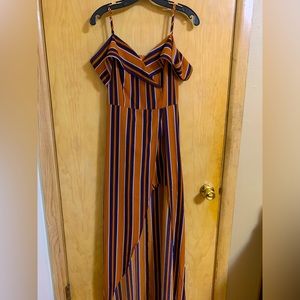 New. Windsor Shorts/Skirt Romper. Brown w/Blue Lines Color. Size Medium.